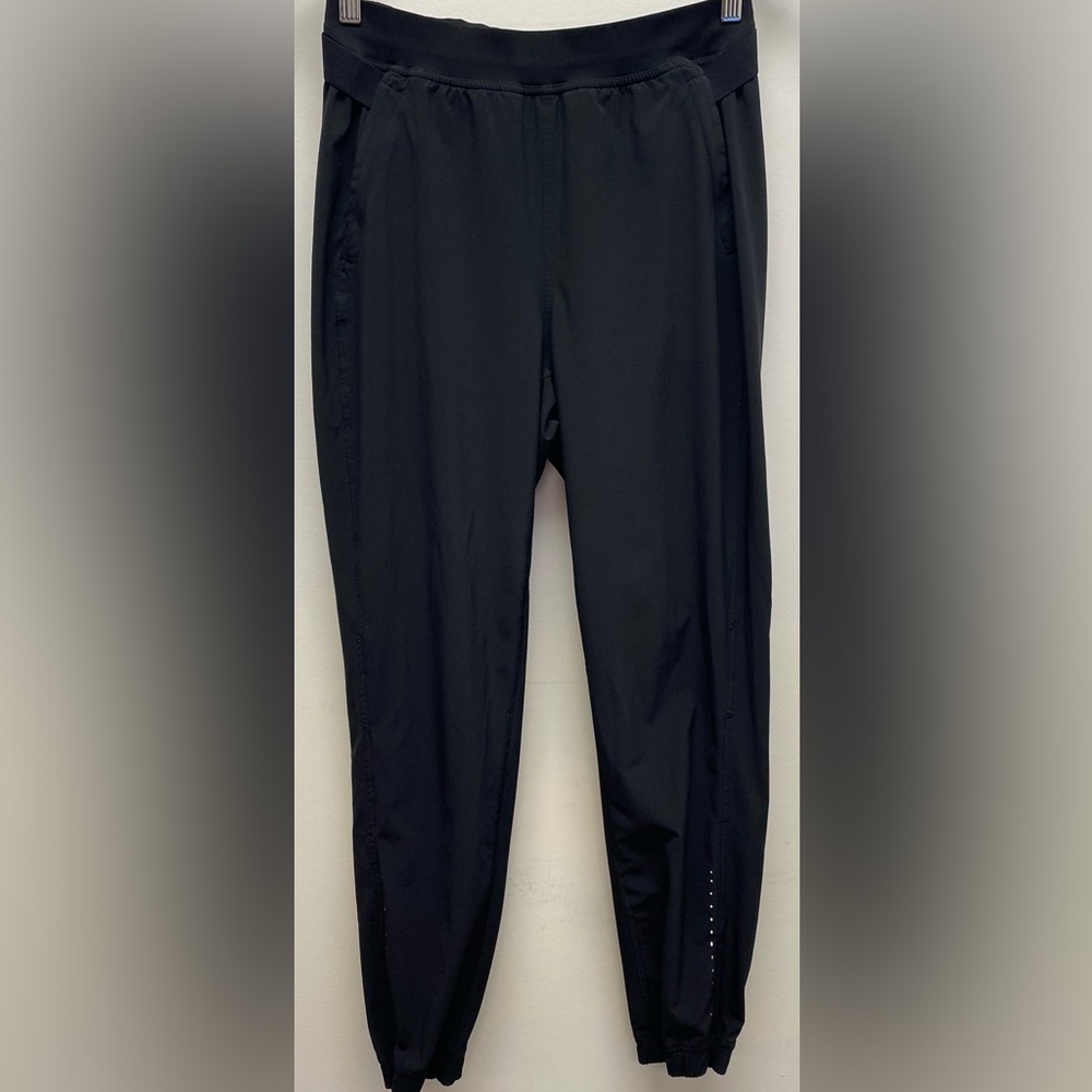 🖤 Lululemon Black Jogger Pants (Size not listed – see measurements) 🖤